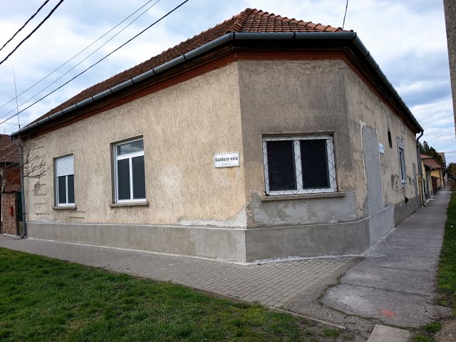 Eladó családi ház, Hatvanban 73 M Ft, 3 szobás