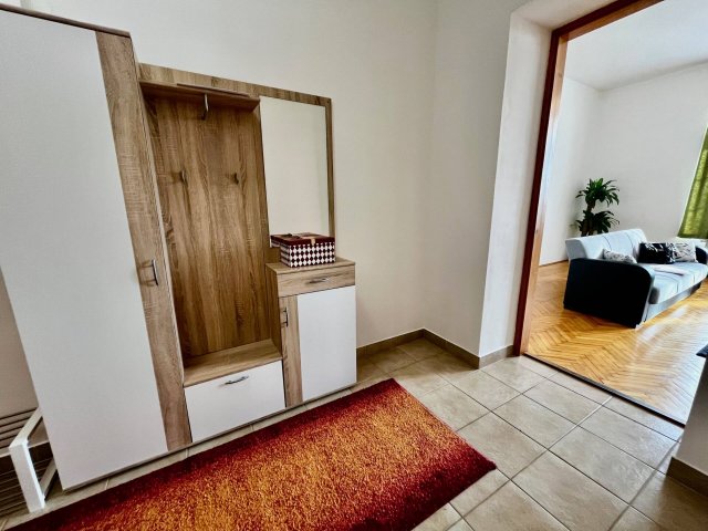 Kiadó téglalakás, albérlet, Pécsett 200 E Ft / hó, 2 szobás