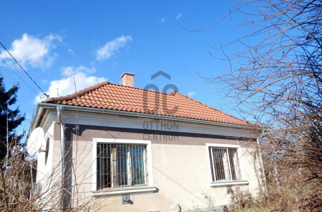 Eladó családi ház, Zalalövőn 15 M Ft, 2 szobás