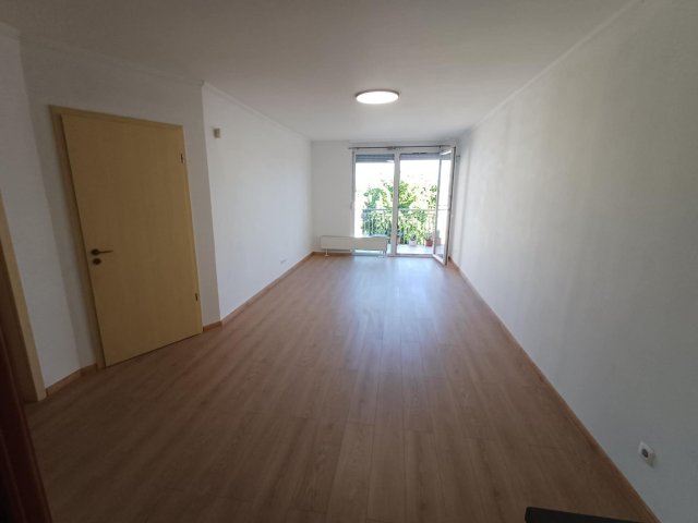 Kiadó téglalakás, albérlet, XX. kerületben, Szegfű utcában