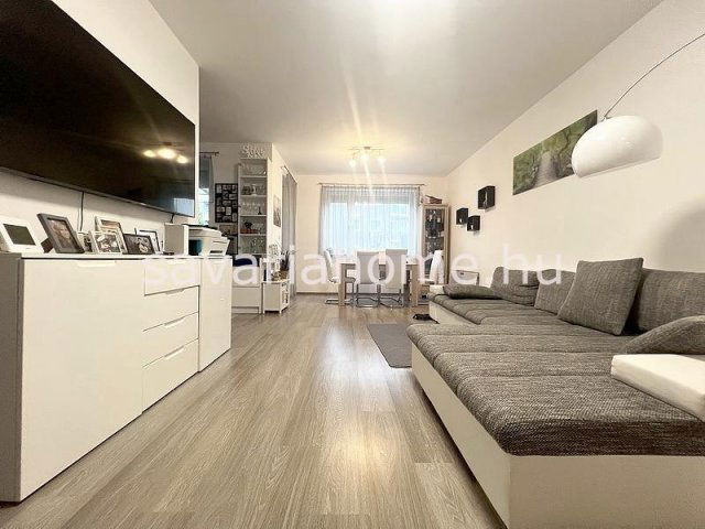 Eladó téglalakás, Szombathelyen 71.99 M Ft, 3 szobás