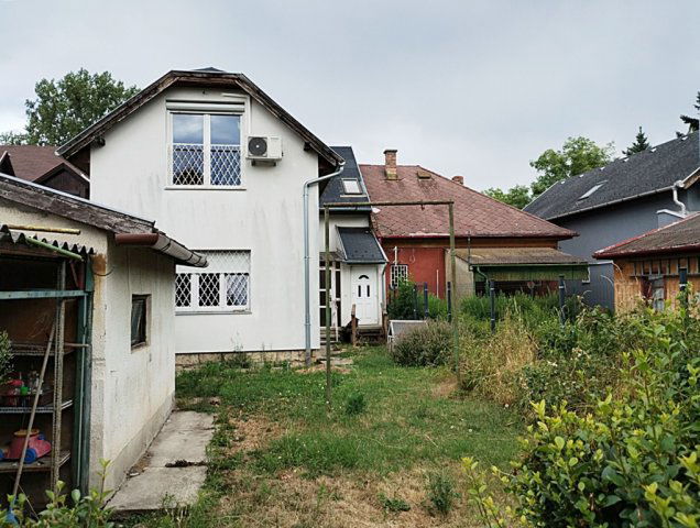 Eladó családi ház, Budapesten, III. kerületben, Körös utcában