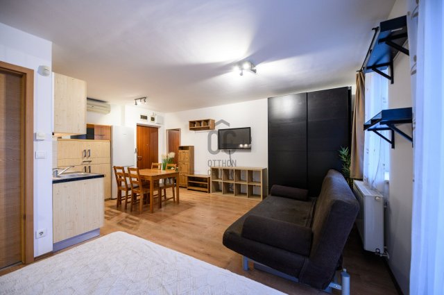 Eladó téglalakás, Budapesten, IX. kerületben 62.9 M Ft, 1 szobás