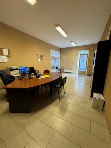 Eladó iroda, Kecskeméten 52 M Ft, 1 szobás / költözzbe.hu