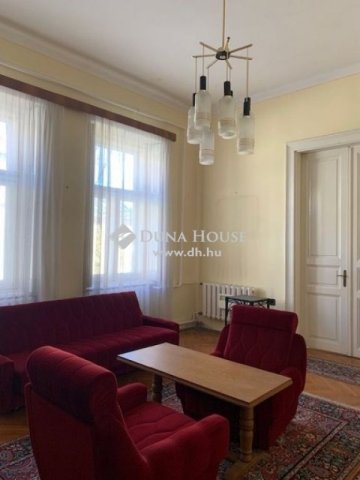 Eladó téglalakás, Kecskeméten 79 M Ft, 2 szobás