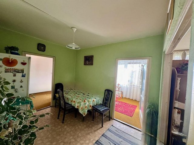 Eladó panellakás, Dunakeszin 59.9 M Ft, 2+1 szobás