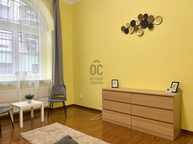 Kiadó téglalakás, albérlet, VIII. kerületben, Práter utcában