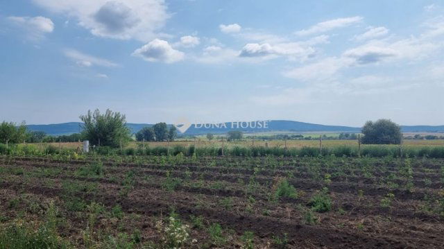 Eladó ikerház, Zsámbékon 99.9 M Ft, 3 szobás