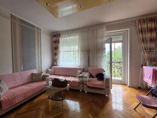Eladó téglalakás, Budapesten, X. kerületben 64.5 M Ft, 3 szobás