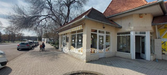 Eladó üzlethelyiség, Kunszentmártonban 10.9 M Ft