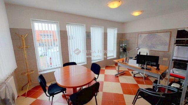 Eladó ipari ingatlan, Fóton 199 M Ft / költözzbe.hu