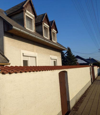 Eladó családi ház, Bodajkon, Petőfi Sándor utcában 76 M Ft