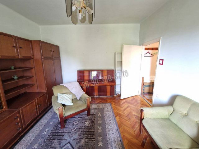 Eladó téglalakás, Dunaújvárosban 24.8 M Ft, 2 szobás