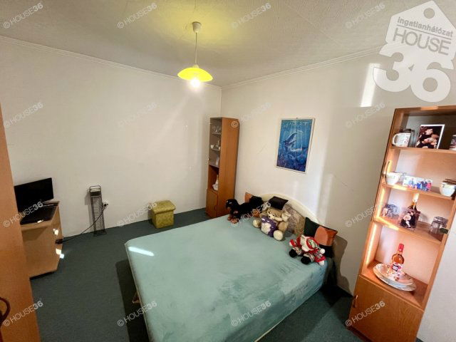 Eladó családi ház, Kunszálláson 28 M Ft, 2 szobás