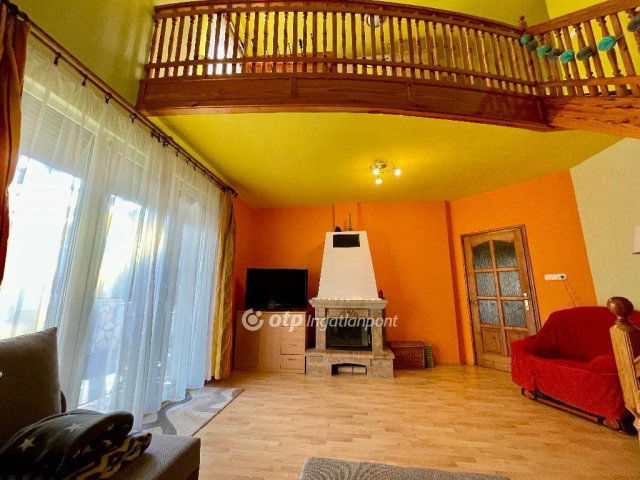 Eladó családi ház, Sülysápon 134.9 M Ft, 5+1 szobás