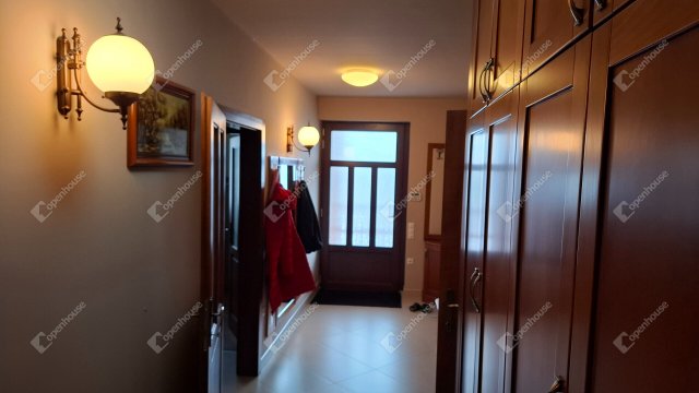 Eladó családi ház, Debrecenben 239.9 M Ft, 3 szobás