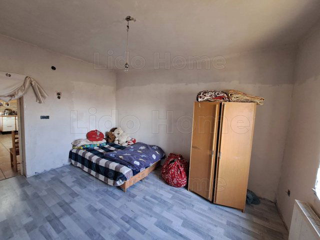 Eladó családi ház, Hahóton 12.9 M Ft, 4 szobás