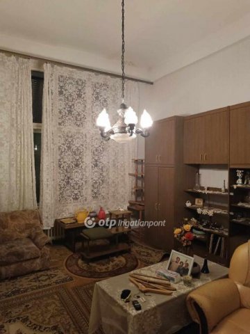 Eladó téglalakás, Debrecenben 78 M Ft, 2 szobás