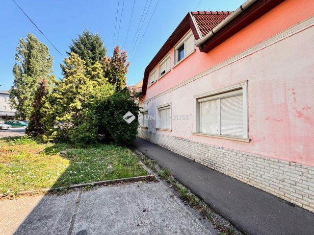 Eladó családi ház, Egerben, Hatvanasezred utcában 115 M Ft