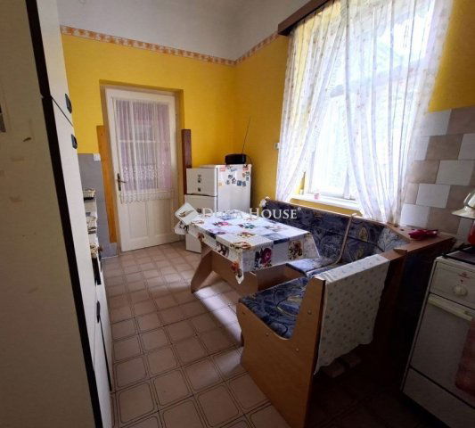 Eladó családi ház, Csorváson 12.9 M Ft, 2 szobás