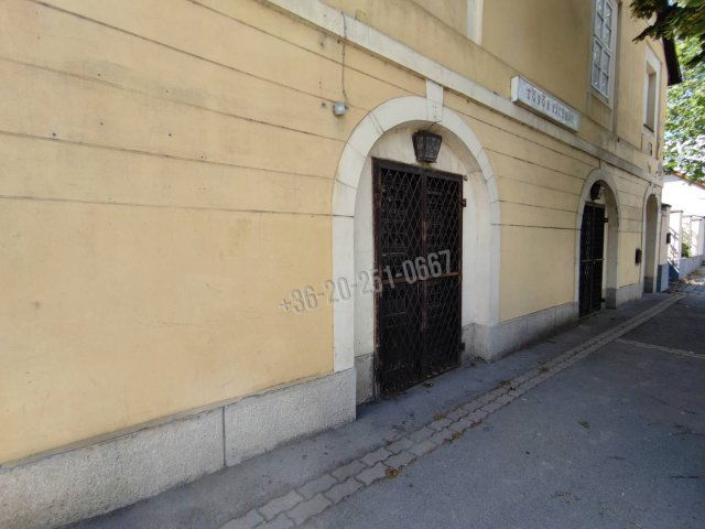 Eladó üzlethelyiség, Mohácson 32.9 M Ft / költözzbe.hu