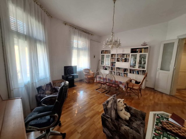 Eladó téglalakás, Kaposváron 69.9 M Ft, 3+1 szobás