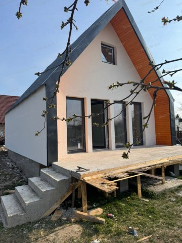 Eladó családi ház, Győrött 35 M Ft / költözzbe.hu