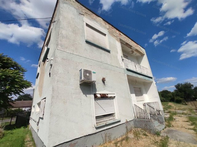 Eladó családi ház, Tápiószelén 28.9 M Ft, 4 szobás