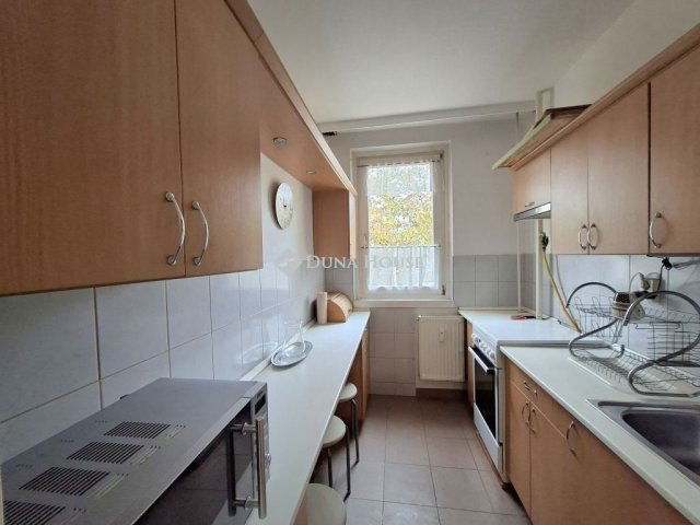 Eladó panellakás, Székesfehérvárott 50.5 M Ft, 2 szobás