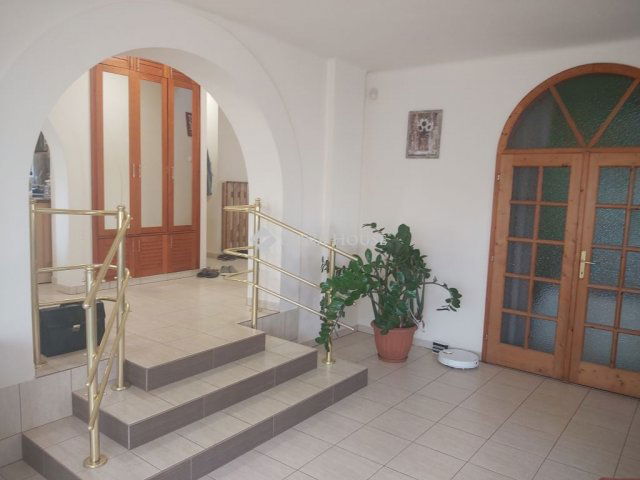 Eladó családi ház, Szigethalmon 115 M Ft, 4 szobás