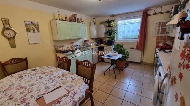 Eladó családi ház, Pátyon 49.9 M Ft, 3+1 szobás