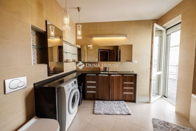 Eladó téglalakás, Budapesten, XIII. kerületben 157.5 M Ft