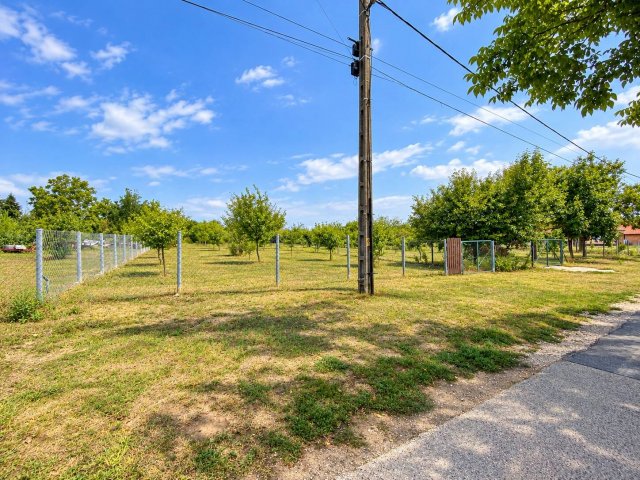 Eladó telek, Balatonberényben 25 M Ft / költözzbe.hu