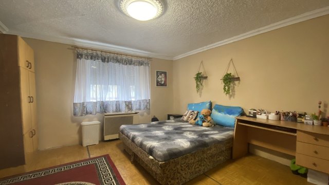 Eladó családi ház, Földesen 18.7 M Ft, 2 szobás
