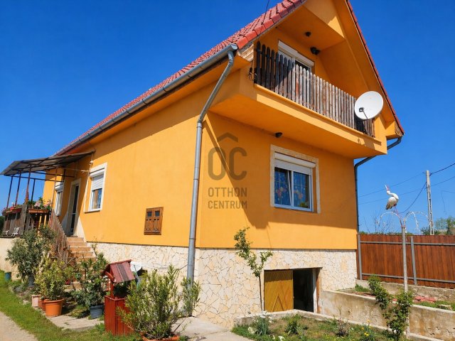 Eladó családi ház, Vámospércsen 35 M Ft, 4 szobás