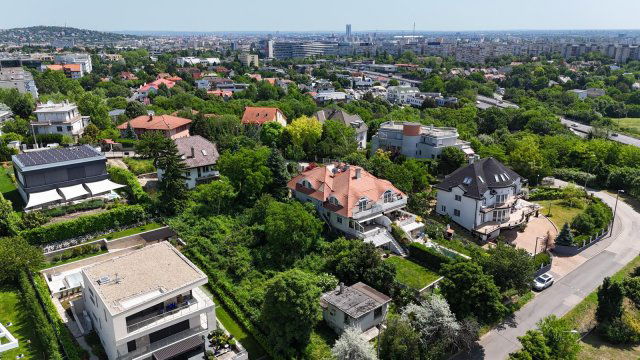 Eladó téglalakás, Budapesten, XI. kerületben 220 M Ft, 5 szobás