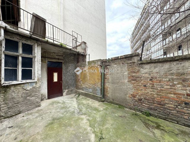Eladó téglalakás, Budapesten, VIII. kerületben 29.9 M Ft