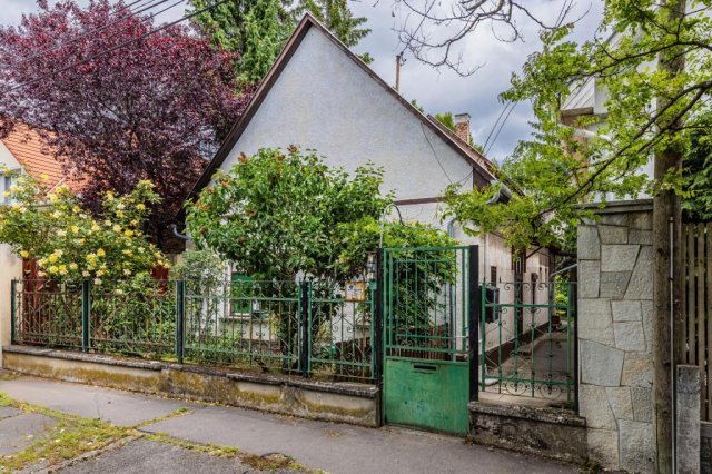 Eladó családi ház, Budapesten, XVI. kerületben 109.99 M Ft
