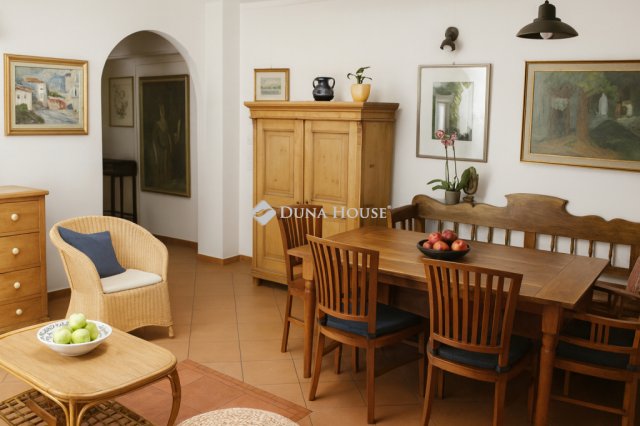 Eladó téglalakás, Budapesten, VI. kerületben 211 M Ft, 4 szobás