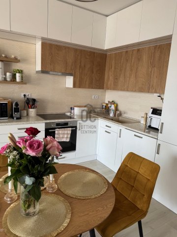 Eladó téglalakás, Budapesten, III. kerületben 147 M Ft, 3 szobás