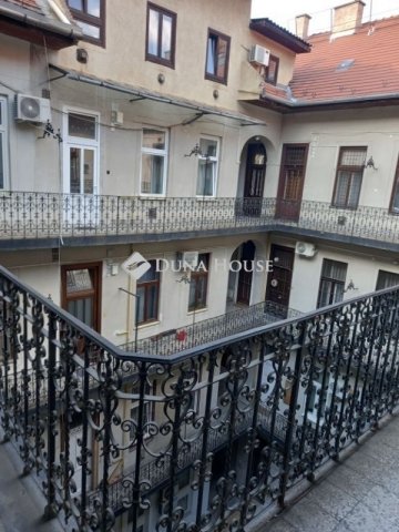 Eladó téglalakás, Budapesten, VII. kerületben 95 M Ft, 2 szobás