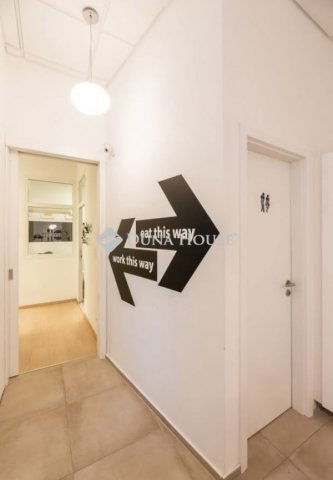 Eladó téglalakás, Budapesten, VII. kerületben 139 M Ft, 5 szobás