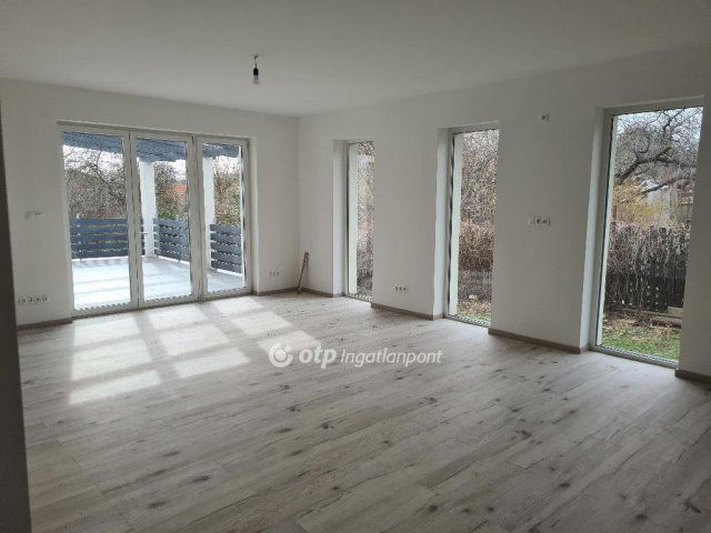 Eladó ikerház, Érden 126 M Ft, 4 szobás / költözzbe.hu