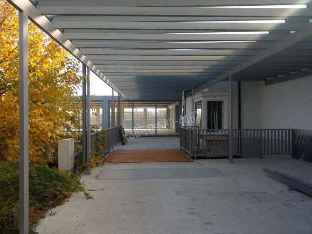 Eladó családi ház, Törökbálinton 1800 M Ft, 15 szobás