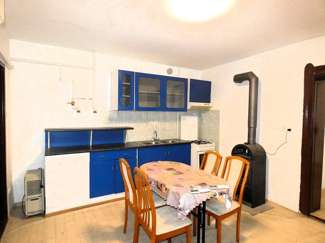 Eladó családi ház, Törökszentmiklóson 17.5 M Ft, 1+1 szobás