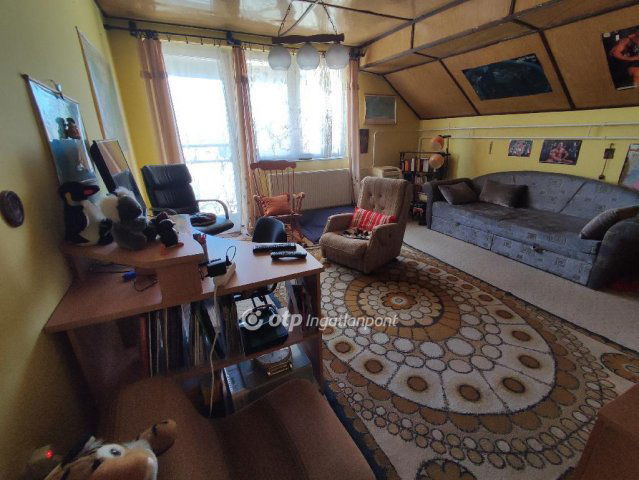 Eladó családi ház, Szegeden 79.8 M Ft, 4 szobás