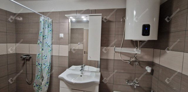 Eladó családi ház, Győrött 68 M Ft, 3 szobás