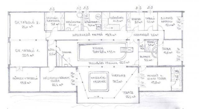 Eladó családi ház, Kápolnásnyéken 490 M Ft, 11+3 szobás
