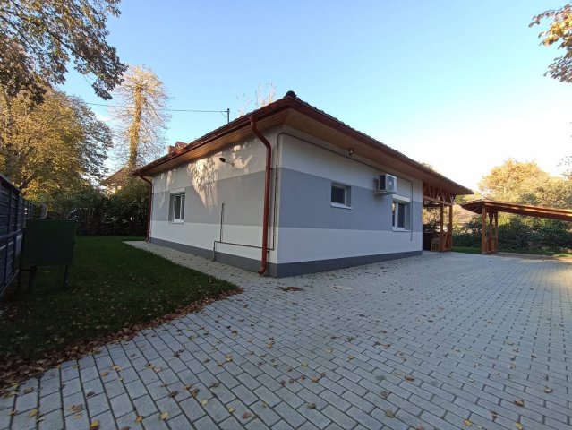 Eladó nyaraló, Berekfürdőn 46.9 M Ft, 2 szobás