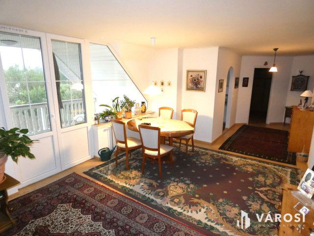 Eladó családi ház, Nemesgulácson 189 M Ft, 9 szobás